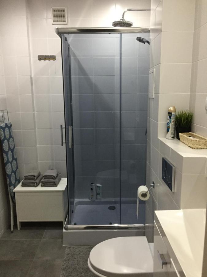 ורשה Fiesta Apartament מראה חיצוני תמונה