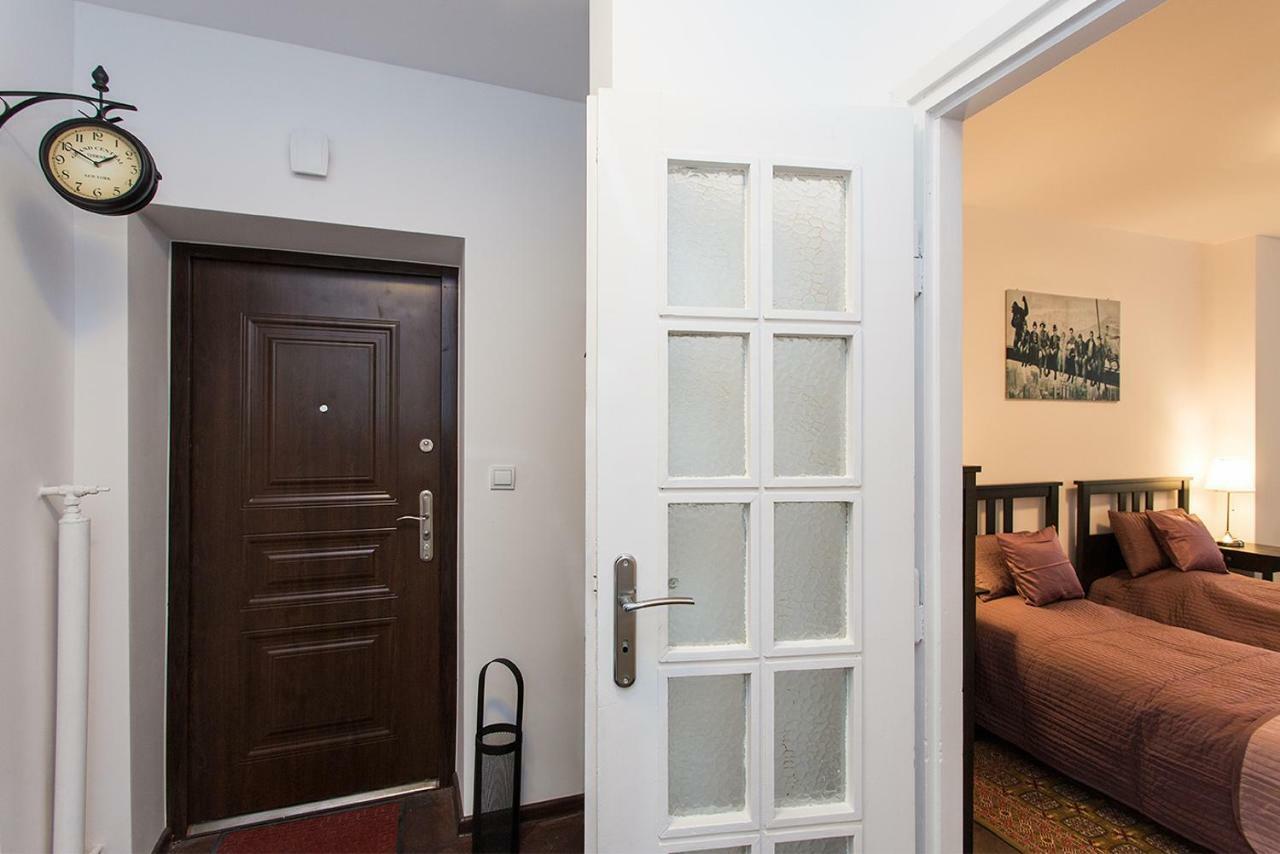 ורשה Fiesta Apartament מראה חיצוני תמונה